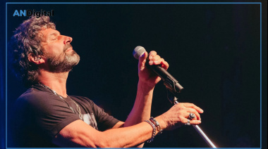 Iván Noble jura lealtad en La Plata a sus “Canciones traspapeladas”