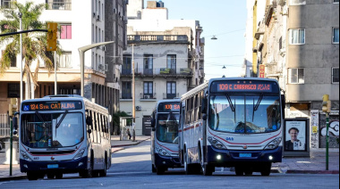 Colectivos del AMBA: 104 líneas amenazan con reducir servicios por una deuda de $40.000 millones