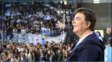 Fernando Espinoza convocó a crear una “cuarta bandera” peronista: “Unidad, unidad, unidad”