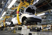 La producción de autos no escapa a la realidad del país: Cae un 27,9 % en relación a 2023