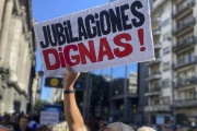 Hay que eliminar el mínimo de 30 años de aportes