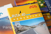 La guía turística de la Ruta 40 ya está en los ACA de todo el país