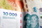 Analista financiero asegura que “es el momento del peso”