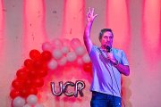 Mestre llamó a “defender con hidalguía” los históricos valores de la UCR