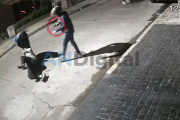 Balean a un hombre y le pegan una patada para robarle la camioneta en Morón