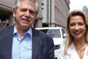 Piden que Alberto Fernández vaya a juicio por violencia de género contra Fabiola Yañez