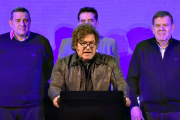 Sacado contra Kicillof, Milei se metió de lleno en la campaña bonaerense