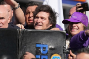 Milei en Lomas: “¿Qué esperaban? ¿Ir saludando como si fuese el carnaval de Gualeguaychú?”