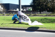 La Plata: retiran cartelería electoral tras iniciarse la veda
