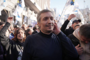 Máximo Kirchner, tras el mensaje de las urnas: “La gente votó en defensa propia como decía Milei”