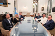 Santilli, Ritondo y el equipo de Milei buscan definir al reemplazo de Espert