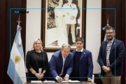 Kicillof firmó convenios con municipios para la compra de bienes de capital