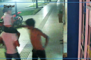 Avellaneda: Golpeó a un hombre que iba con su hija en andas y lo desmayó