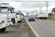 Escala el paro de transportistas: bloqueos en rutas y puertos por el fracaso en la negociación de tarifas