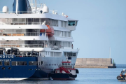 Argentina, un pasajero quedó aislado por el brote de hantavirus en un crucero