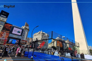 Una exhibición en el Obelisco marcó el comienzo del Premier Pádel P1 de la Ciudad