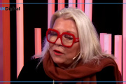 Carrió: “Acá no hay política, hay manos que se levantan”