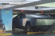 Un diputado de Milei fue al Congreso en una Tesla Cybertruck de 300 mil dólares