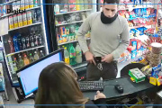 Violento robo en pleno centro de Lanús: investigan a un expolicía bonaerense