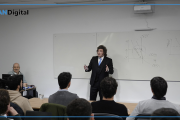Javier Milei dio una clase en una universidad privada tras la masiva marcha federal