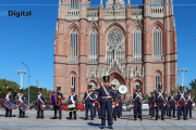 Velada Patriótica en La Plata con la presentación de la Banda Militar Paso de los Andes