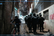 Operativo de saturación en el Barrio 1-11-14: detenidos, droga secuestrada y locales clausurados