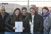 Kicillof y Batakis entregaron viviendas en San Pedro y apuntaron contra el ajuste de Milei