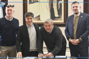 Kicillof cruzó a Milei y destinó fondos millonarios a municipios