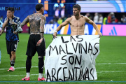 La Libertad Avanza objetó la bandera de Malvinas que exhibió la Selección