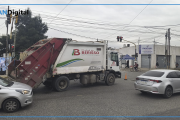 Tragedia en Berisso: un jubilado de 76 años murió tras ser atropellado por un camión recolector municipal