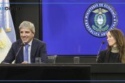 Caputo: “Tener los dólares debajo del colchón es un muy mal negocio”