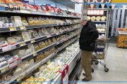 Radiografía del consumo: cayeron los supermercados y mayoristas, pero repuntaron los shoppings