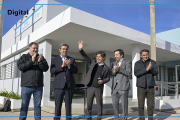 Con críticas a Milei, Kicillof presentó un nuevo centro de salud en Luján y entregó patrulleros