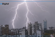 Hay alerta naranja por tormentas en La Plata: a qué hora llega el temporal