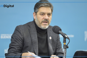 El Gobierno de Kicillof tildó de “proscriptiva” la ley que limita la reelección de intendentes