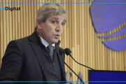 Luis Caputo descartó problemas con el dólar, miró al 2027 y sentenció: “El kirchnerismo no vuelve”