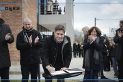 “Es de tarado”: Kicillof cruzó a Milei por el recorte en ciencia y la fuga de cerebros