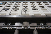 Marcha al Ministerio Economía por el “drama social” del endeudamiento familiar