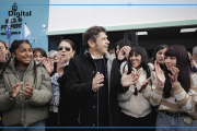 Kicillof inauguró dos escuelas y volvió a cruzar al Gobierno nacional