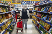 INDEC: las ventas en supermercados cayeron en julio y acumulan siete meses en baja