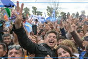 En búsqueda de canciones nuevas, suspenso narrativo al film clase B del peronismo
