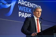 Luis Caputo llevó su “comprá campeón” a París: “Inviertan, la oportunidad es ahora”