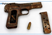 Infaustos recuerdos para Carmen de Patagones: nene de 13 años llevó una pistola oxidada a la escuela