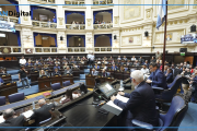 Diputados sancionó la ley que regula el uso de celulares en escuelas secundarias de PBA
