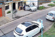 Dramático robo en Caseros: lo golpearon con la culata de un arma y todo quedó filmado