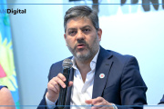 Carlos Bianco: “Milei está destruyendo la Argentina en todo sentido”