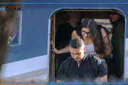El prófugo Flávio Bolsonaro llegó a Miami en un avión privado que despegó desde Argentina