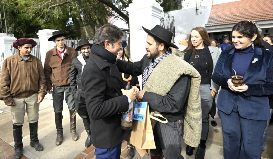 Kicillof apuntó contra los cipayos: “Menosprecian todo lo nacional y resaltan únicamente lo importado”