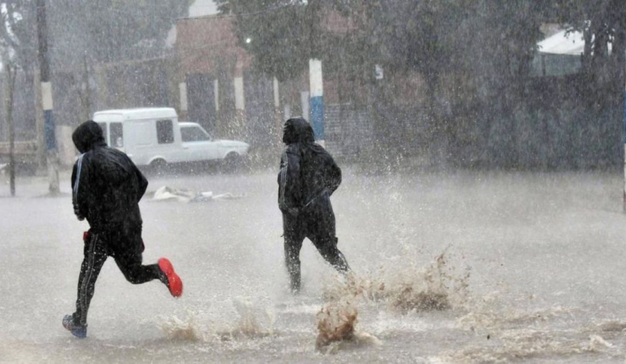 Humedad, calor y lluvia en Buenos Aires: el giro que se asoma en la semana