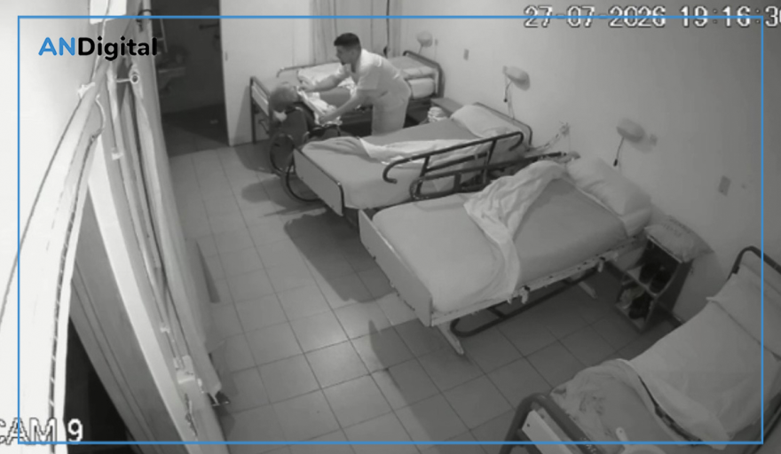 Indignación en Mar del Plata: un enfermero quedó grabado golpeando a abuelos en un geriátrico